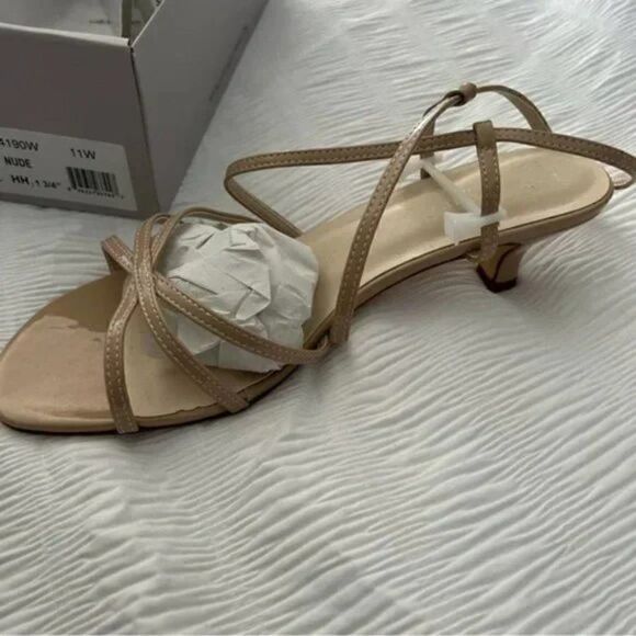 🆕 Benjamin Walk Eileen Touch Up Dyeable Nude Strappy Sandal size 11W - Picture 5 of 7